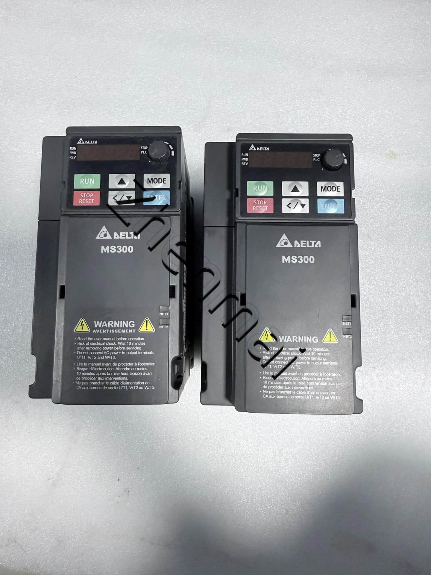 100% zbrusu nový originální a originální Delta 220V 2,2KW VFD11AMS21ANSAA Frekvenční měniče Pohon Servo Motor