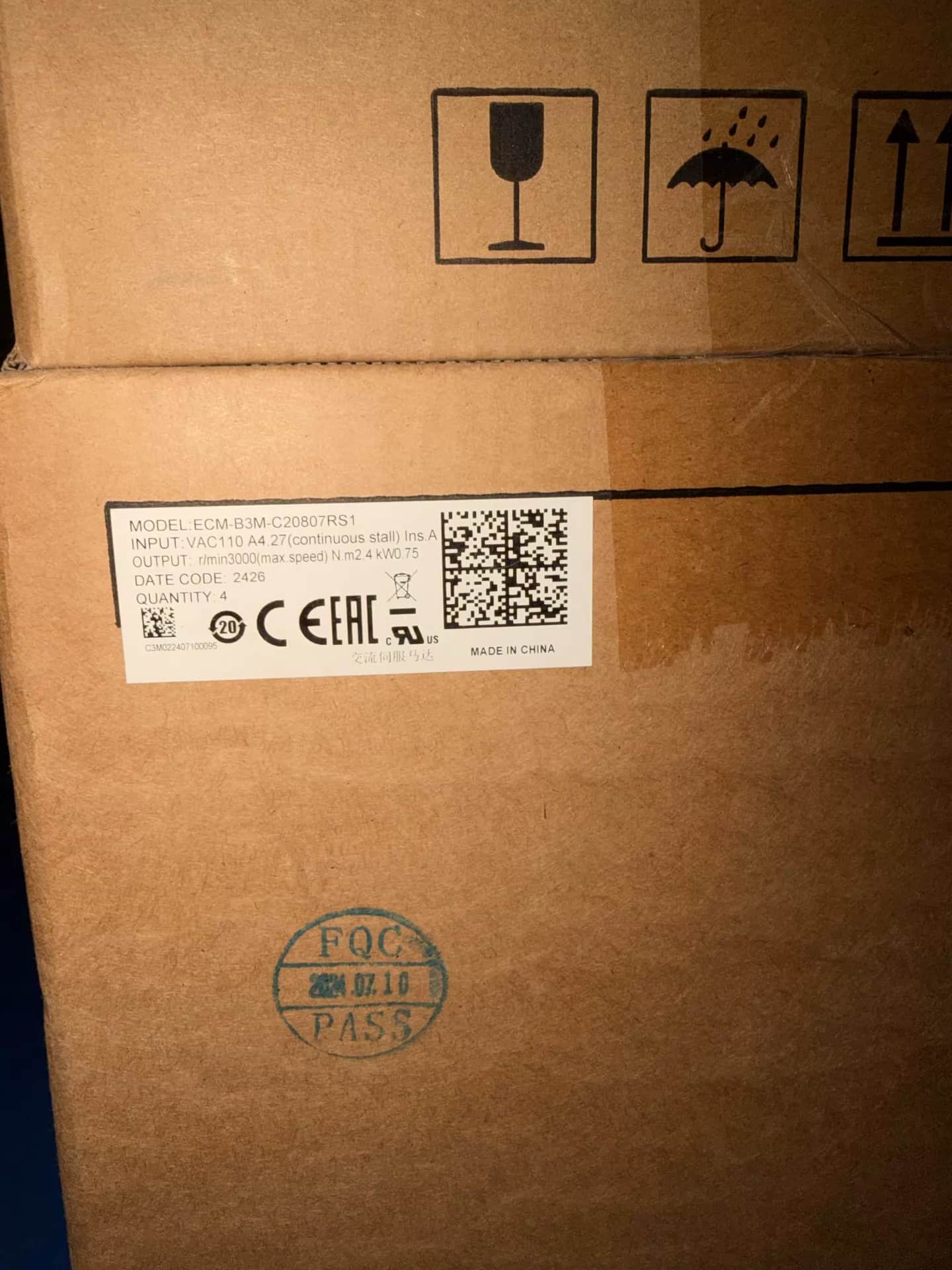 100% zbrusu nový originální a originální Delta ECM-B3M-C20807RS1 Frekvenční měniče Pohon Servomotor