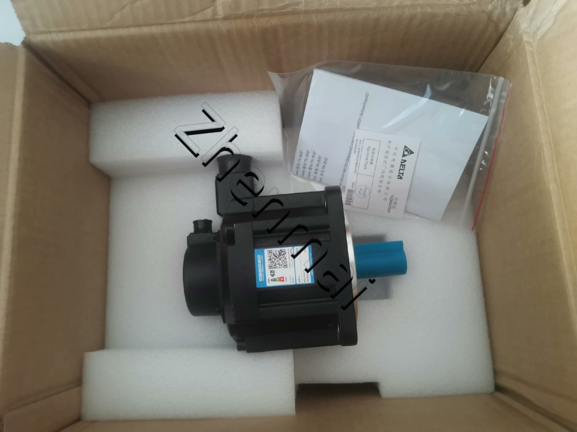 100% zbrusu nový originální a originální Delta ECM-B3M-E21315RS1 Frekvenční měniče Pohon Servo Motor