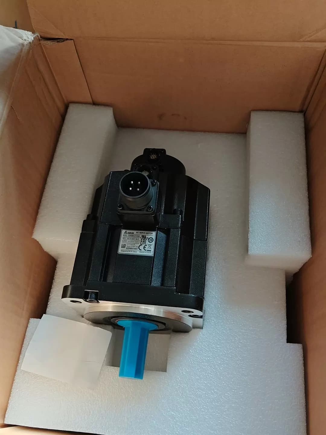100% zbrusu nový originální a originální Delta ECM-B3M-E21315SS1 Frekvenční měniče Pohon Servomotor