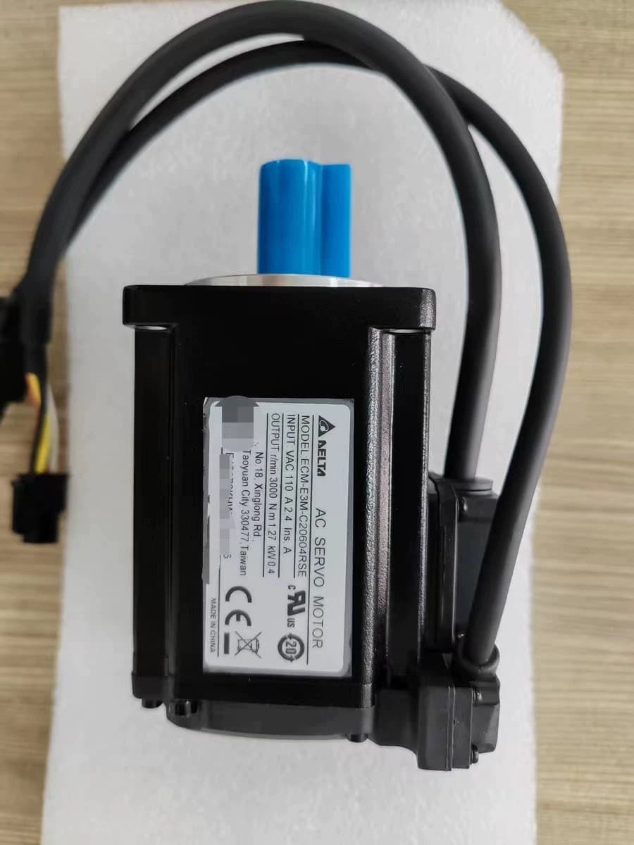 100% zbrusu nový originální a originální Delta ECM-E3M-C20604RSE Frekvenční měniče Pohon Servomotor