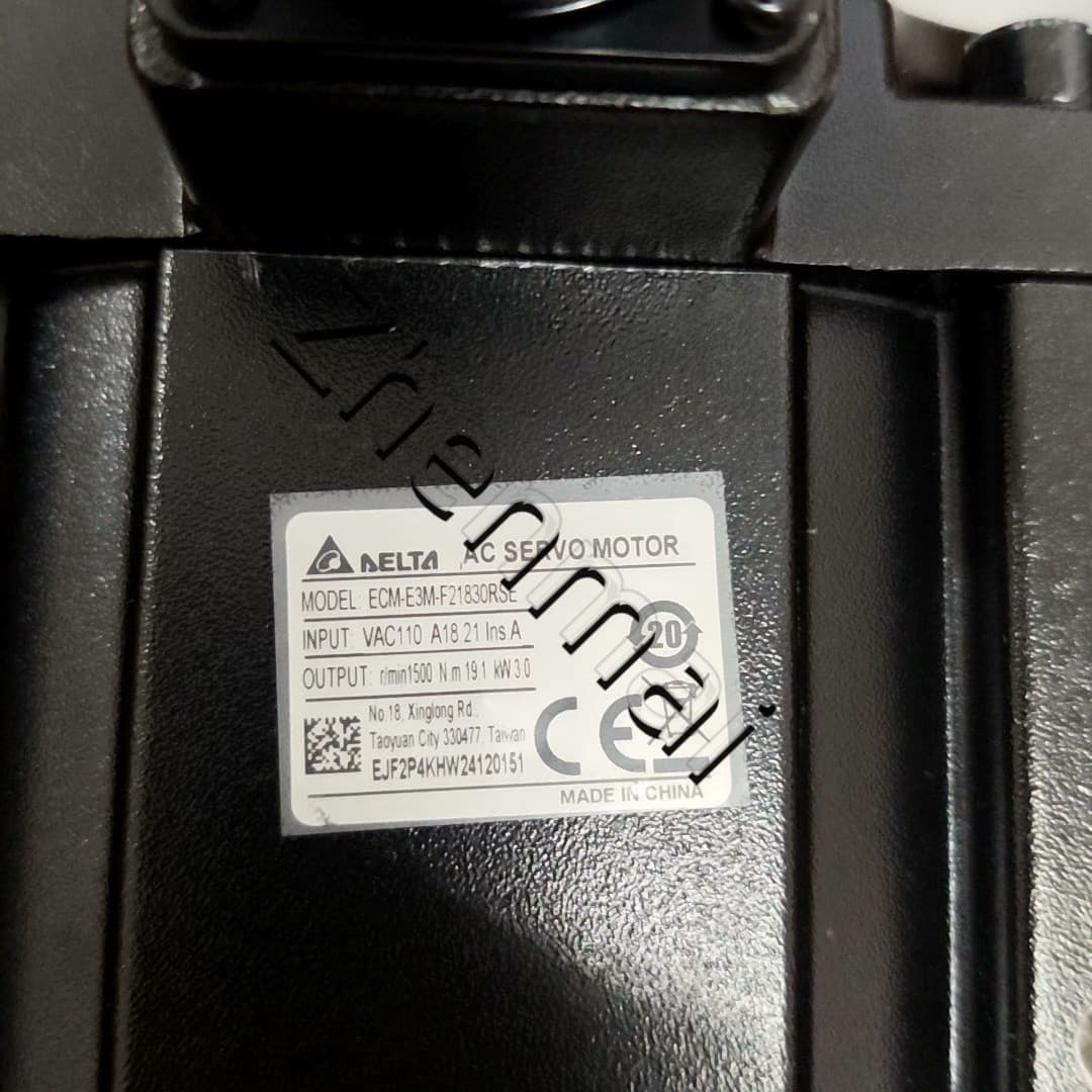 100% zbrusu nový originální a originální Delta ECM-E3M-F21830RSE Frekvenční měniče Pohon Servo Motor