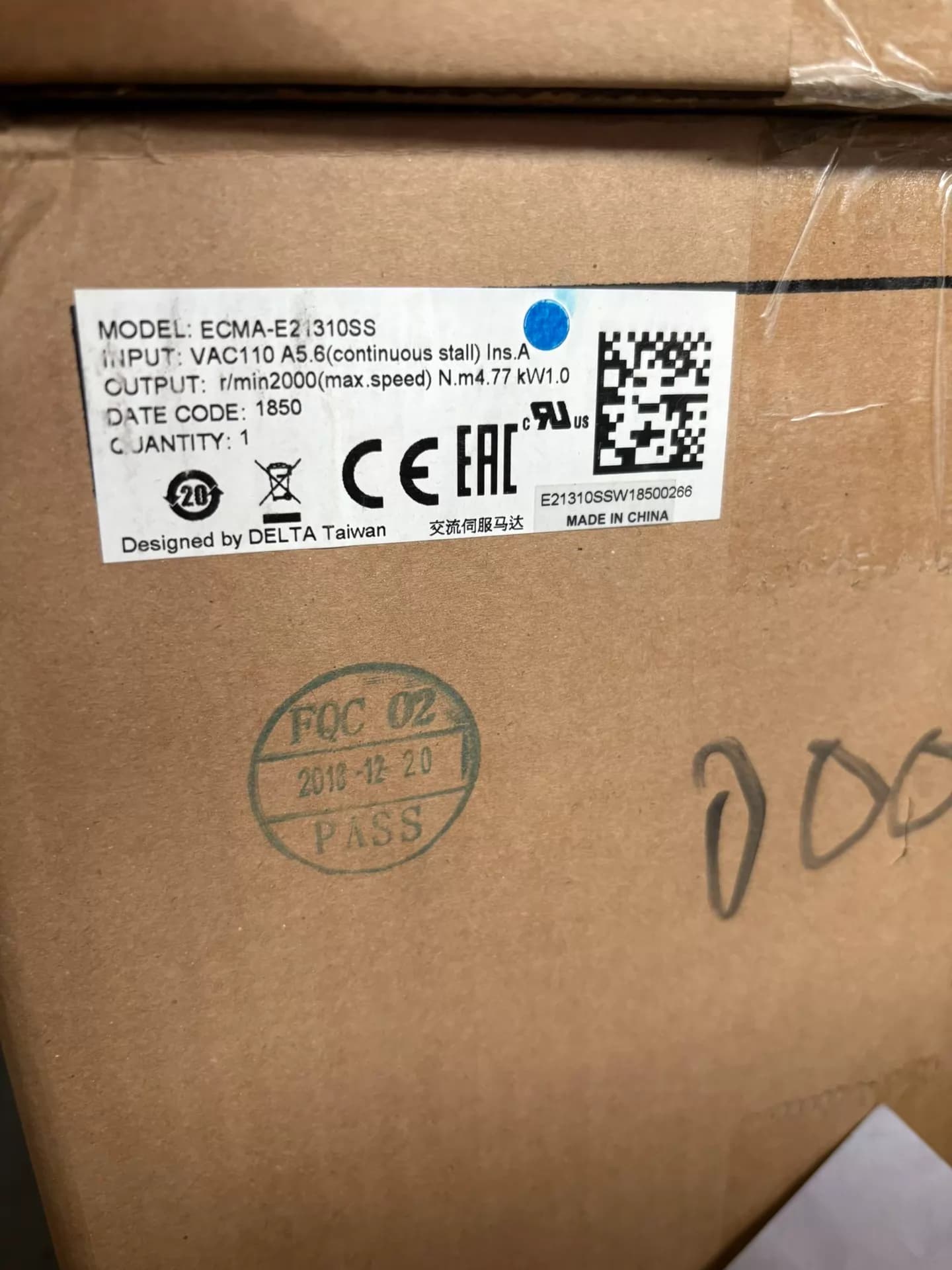 100% zbrusu nový originální a originální Delta ECMA-E21310SS Frekvenční měniče Pohon Servo Motor