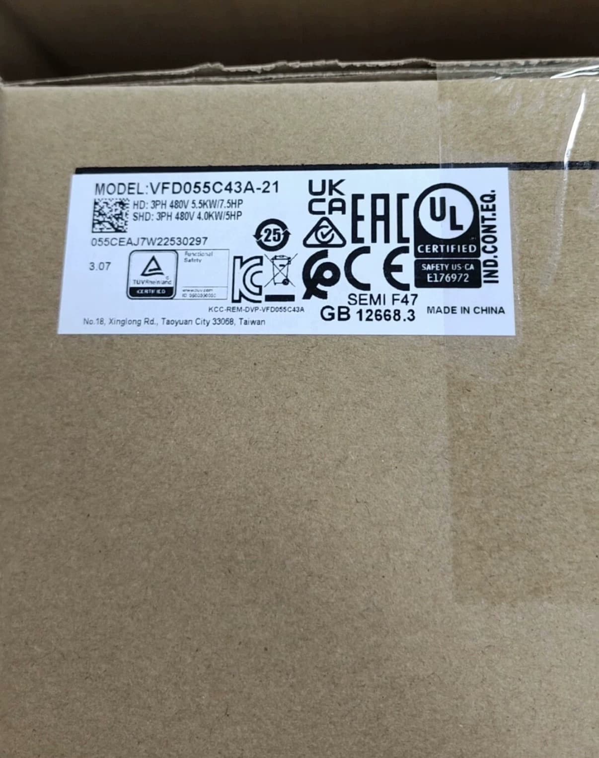 100% zbrusu nový originální a originální Delta VFD055C43A-21 Frekvenční měniče Pohon Servo Motor