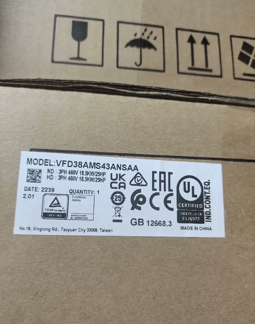 100% zbrusu nový originální a originální Delta VFD38AMS43ANSAA 380V/18,5KW Frekvenční měniče Pohon Servo Motor