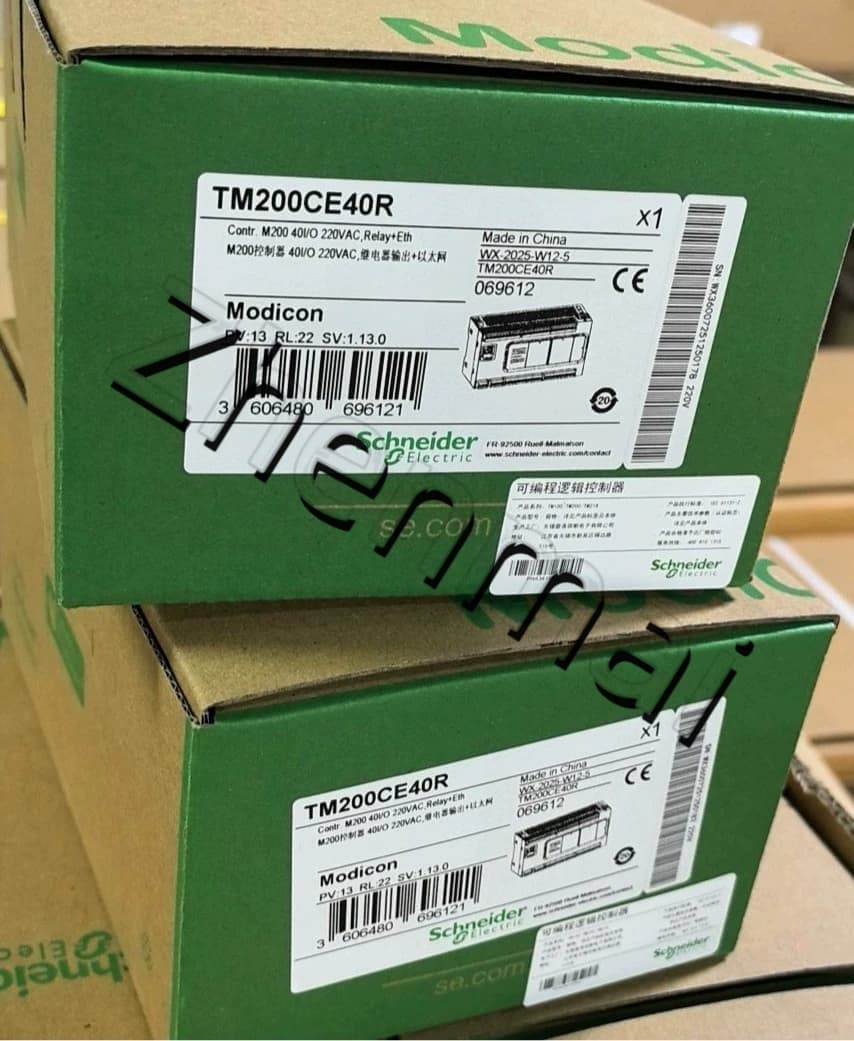 100% zbrusu nový, originální a originální Schneider TM200CE40R Frekvenční měniče, jističe, stykače, ochranná zařízení