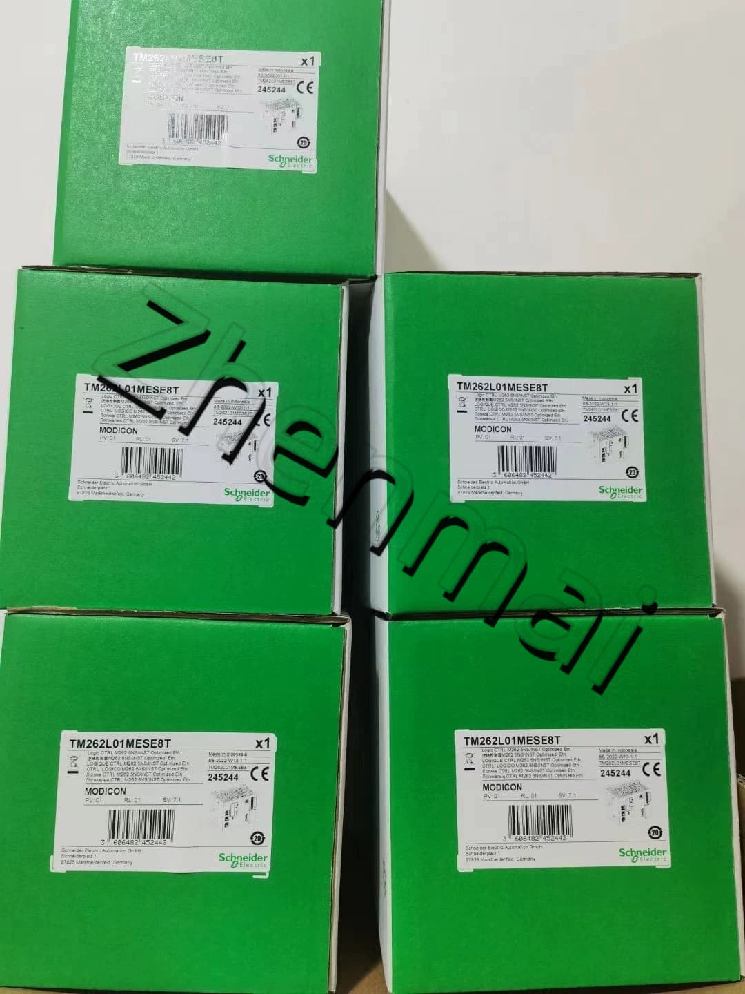 100% zbrusu nový, originální a originální Schneider TM262L01MESE8T Frekvenční měniče, jističe, stykače, ochranná zařízení