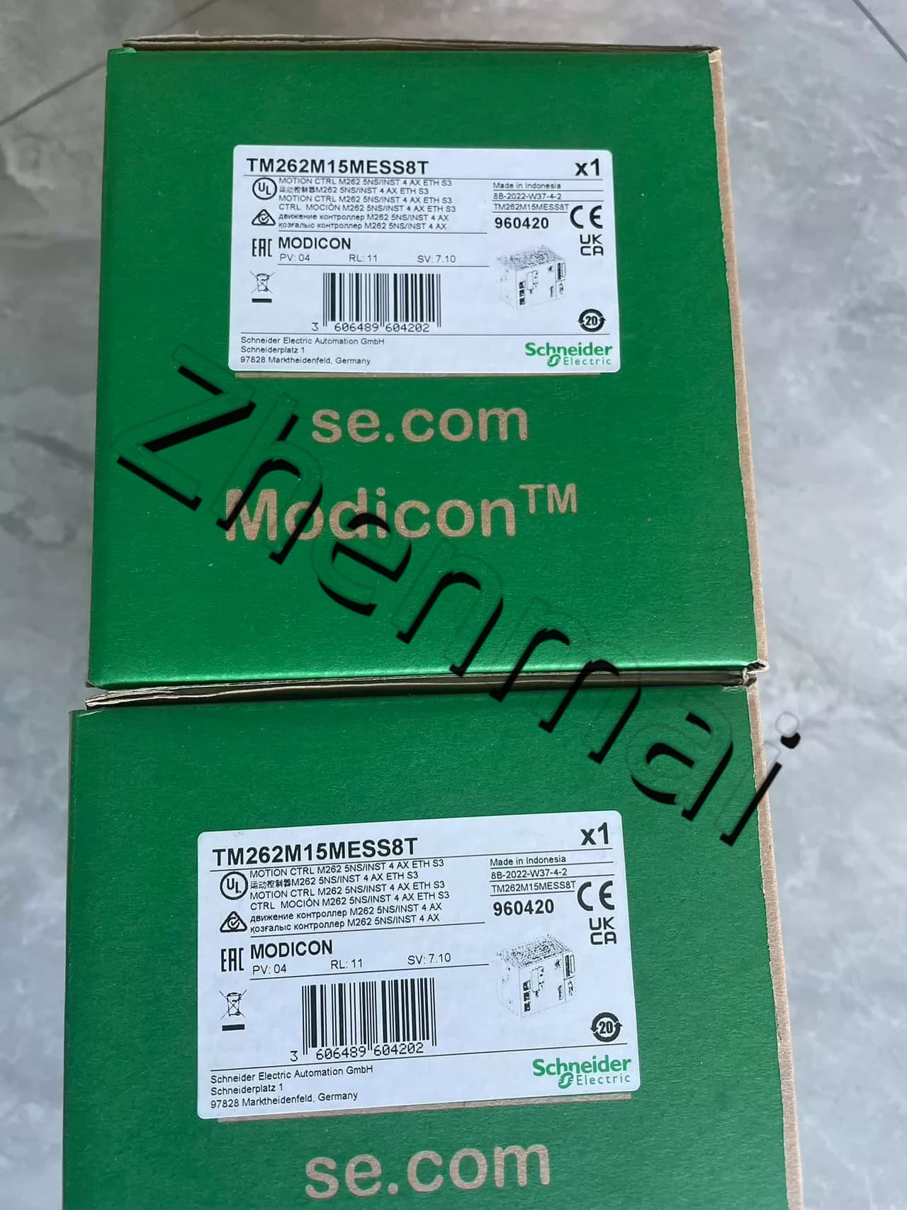 100% zbrusu nový, originální a originální Schneider TM262M15MESS8T Frekvenční měniče, jističe, stykače, ochranná zařízení