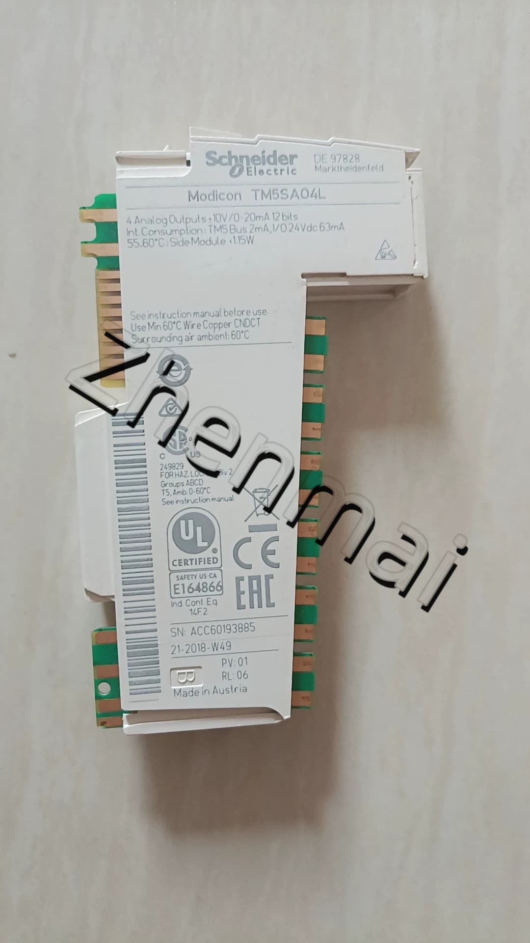 100% zbrusu nový, originální a originální Schneider TM5SAO4L Frekvenční měniče, jističe, stykače, ochranná zařízení