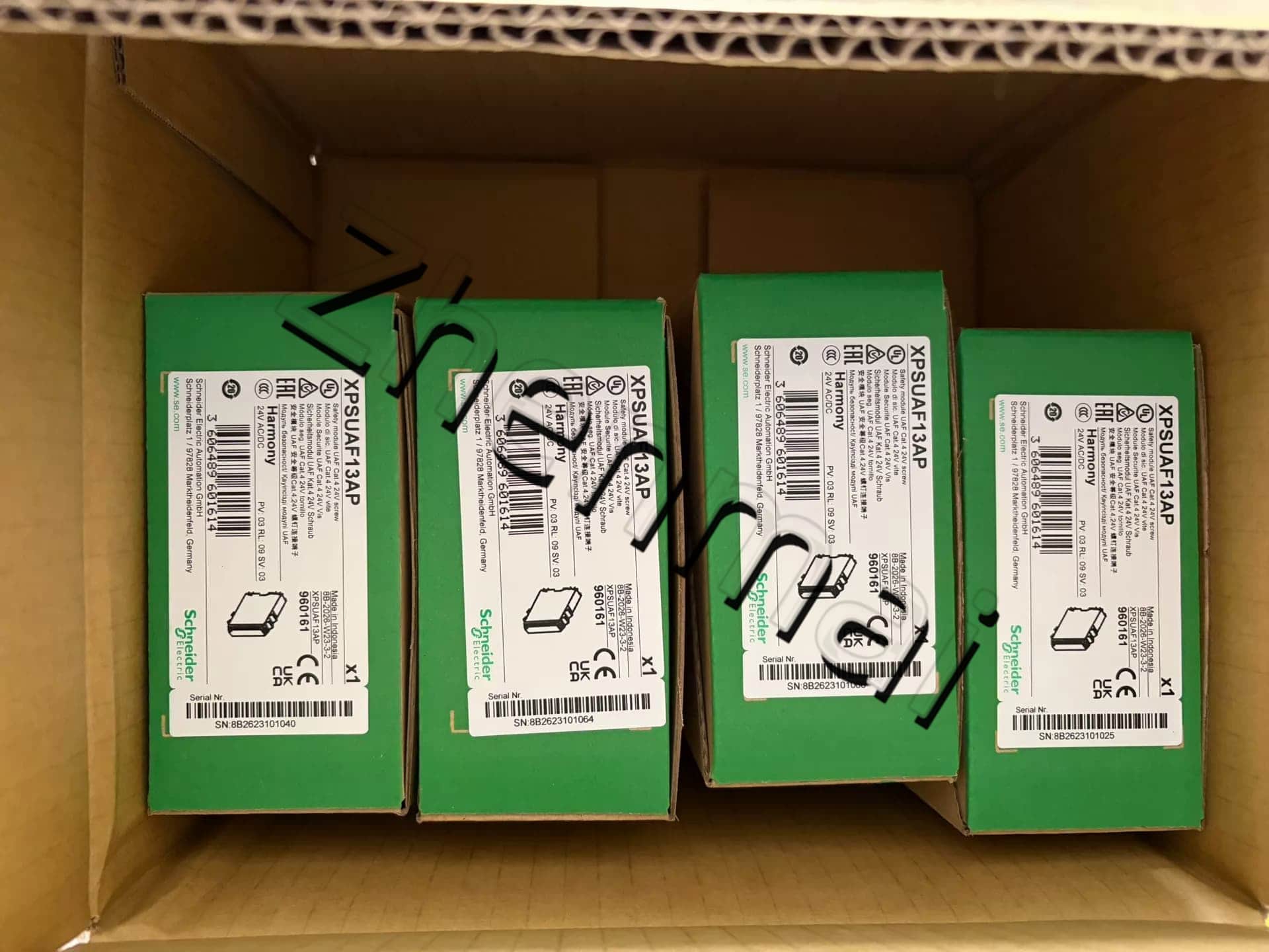 100% zbrusu nový, originální a originální Schneider XPSUAF13AP Frekvenční měniče, jističe, stykače, ochranná zařízení