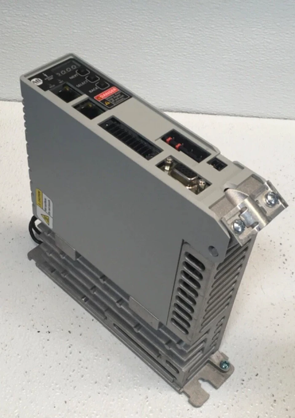 2198-C2055-ERS Kinetix 5300 ServoDrive, zcela nový a originální Rychlé dodání