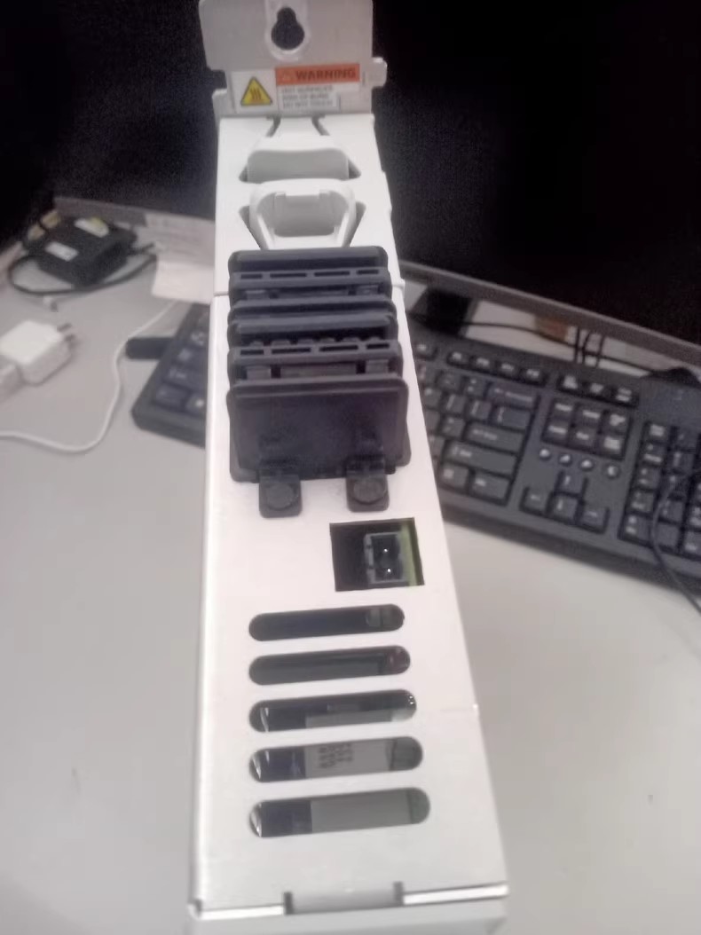 2198-CAPMOD-2240 Kinetix 5700 Cap Module, zcela nový a originální Rychlé dodání