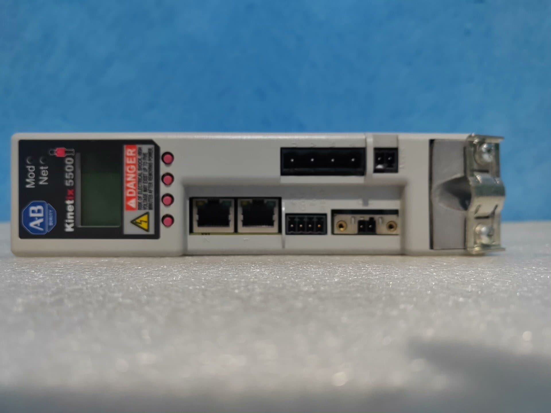 2198-H003-ERS Kinetix 5700 servo, zcela nové a originální