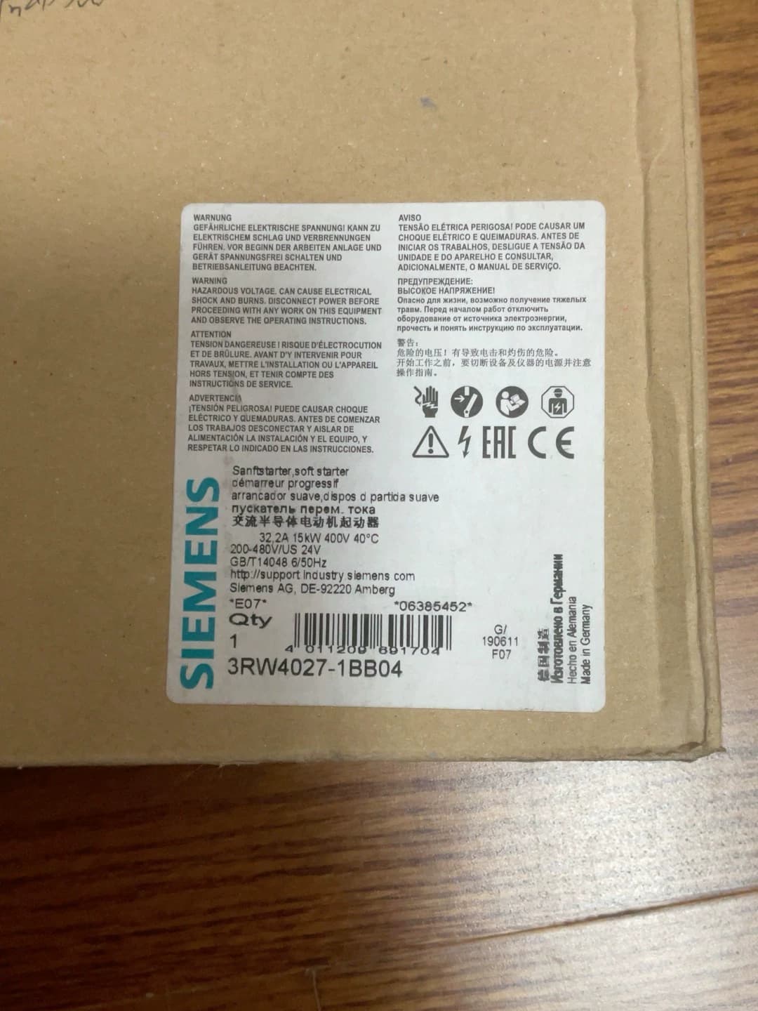 Zcela nový, originální, z výroby přímý softstartér Siemens 3RW4027-1BB04 SOFTSTARTER SIRIUS