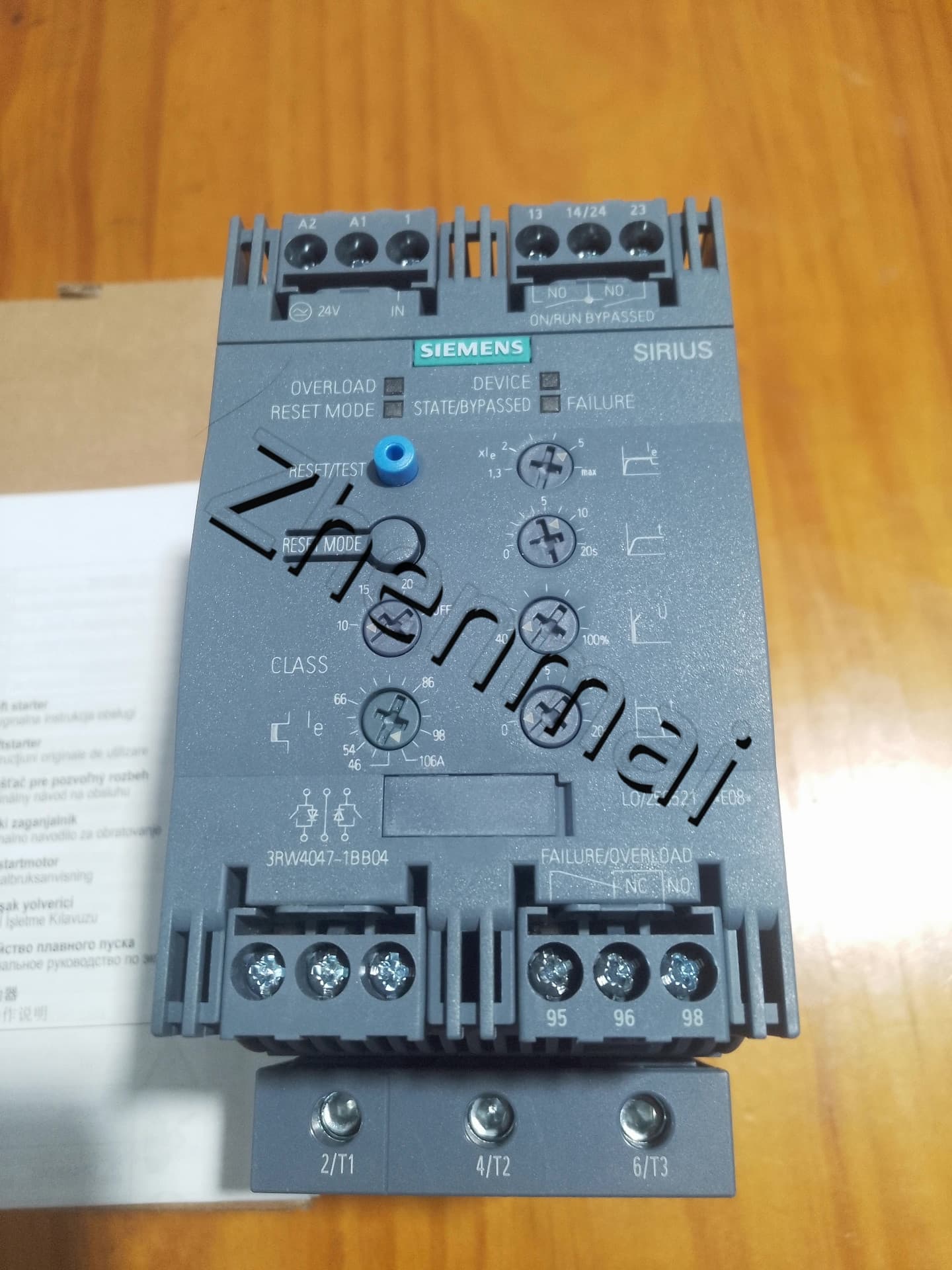 Zcela nový, originální, z výroby přímý softstartér Siemens 3RW4047-1BB04 SOFTSTARTER SIRIUS