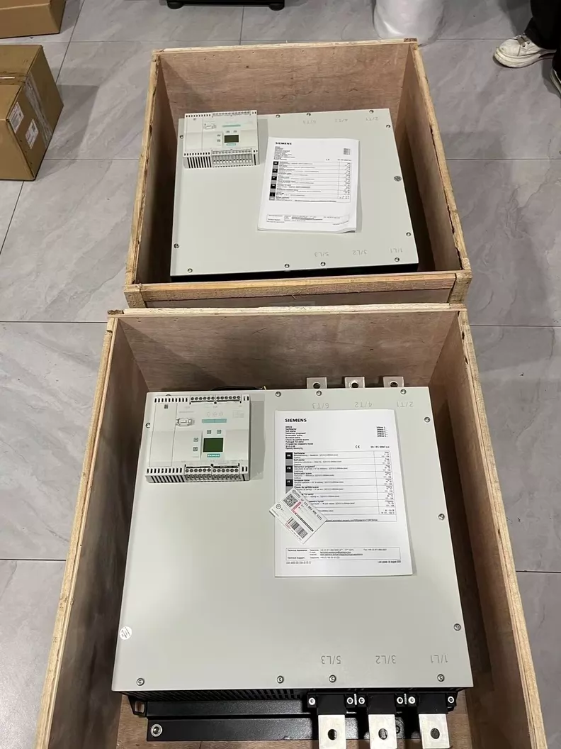 Zcela nový, originální, z výroby přímý softstartér Siemens 3RW4458-6BC36 SOFTSTARTER SIRIUS