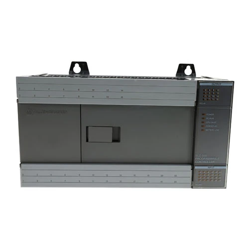 Zcela nový originální ovladač Allen-Bradley 1747-L20A SLC 500 s pevným PLC Rychlá dodávka