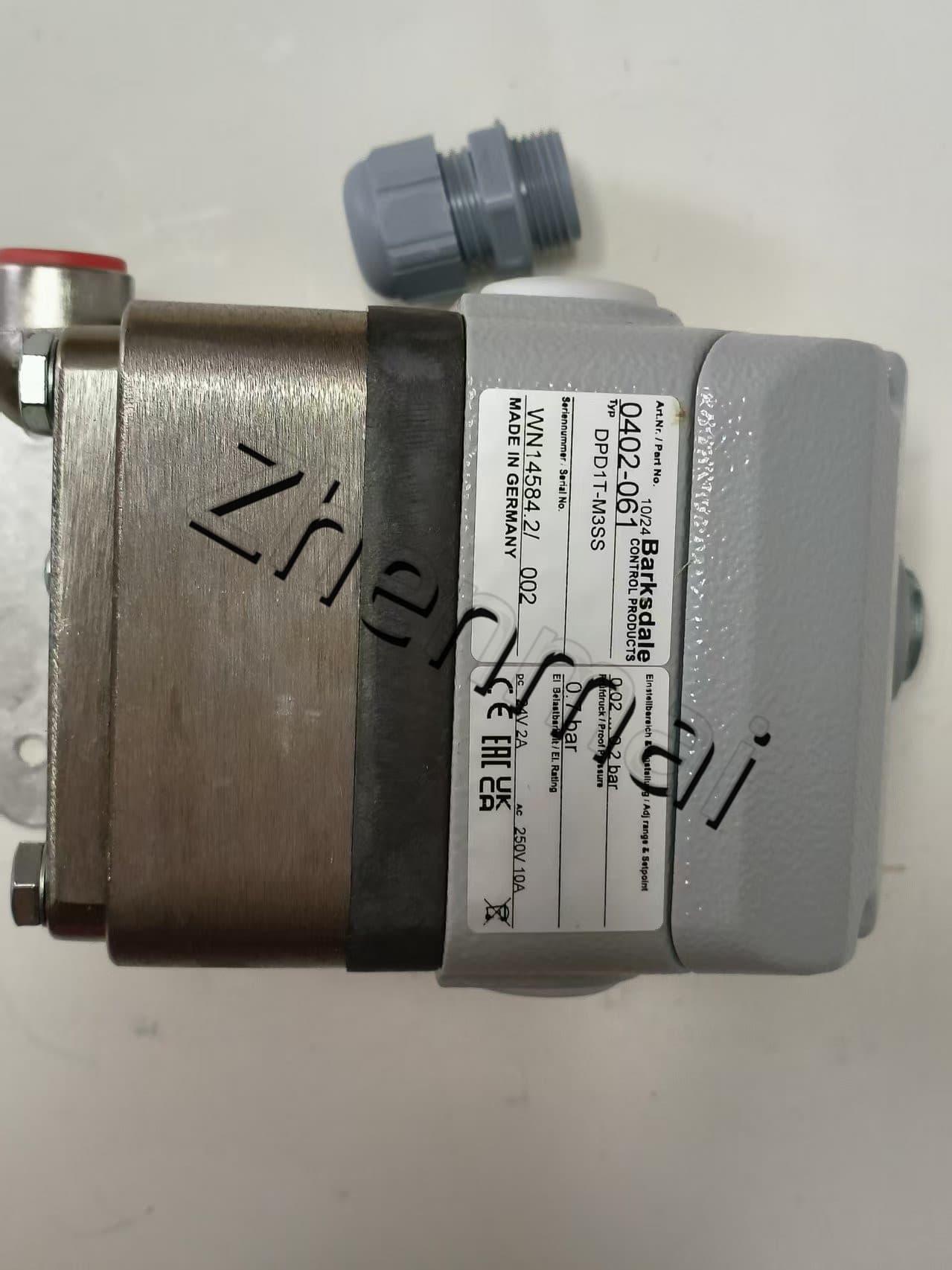 Zcela nový originál Barksdale 0402-061 DPD1T-M3SS Tlakový senzor Hladinový spínač Průtokový spínač Tlakový spínač Rychlé dodání