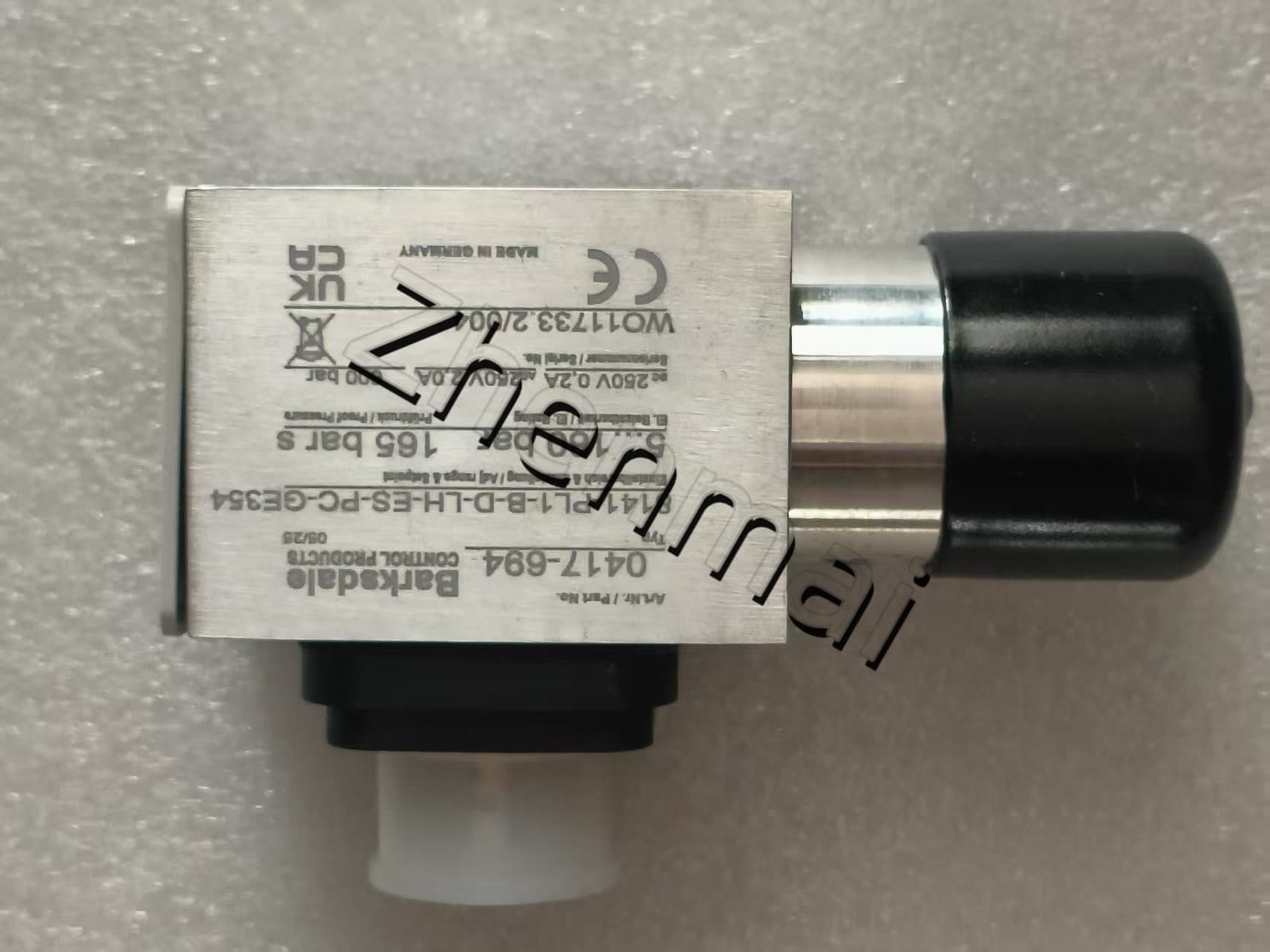 Zcela nový originální Barksdale 8141-PL1-B-D-LH-ES-PC 0417-694 Tlakový senzor Hladinový spínač Průtokový spínač Tlakový spínač Rychlá doprava