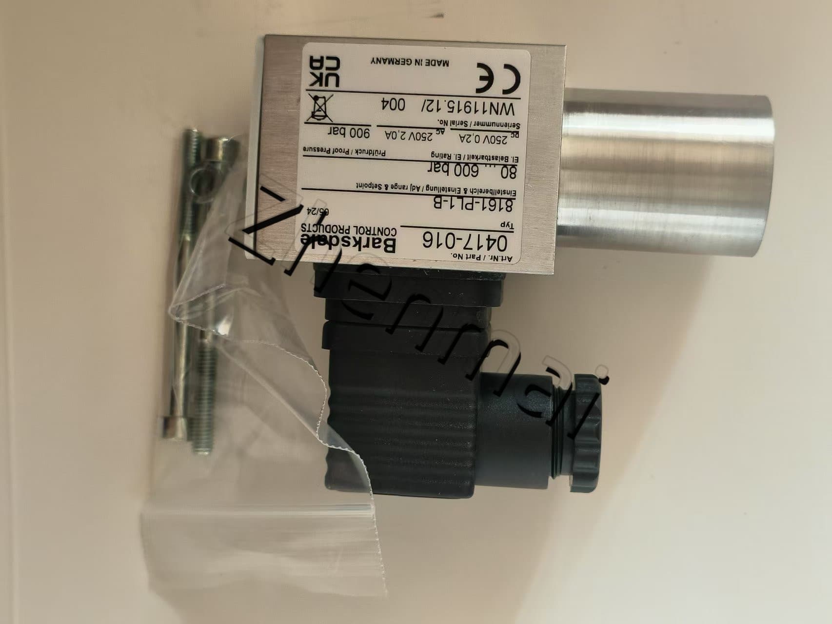 Zcela nový originál Barksdale 8161-PL1-B 0417-016 Tlakový senzor Hladinový spínač Průtokový spínač Tlakový spínač Rychlé dodání