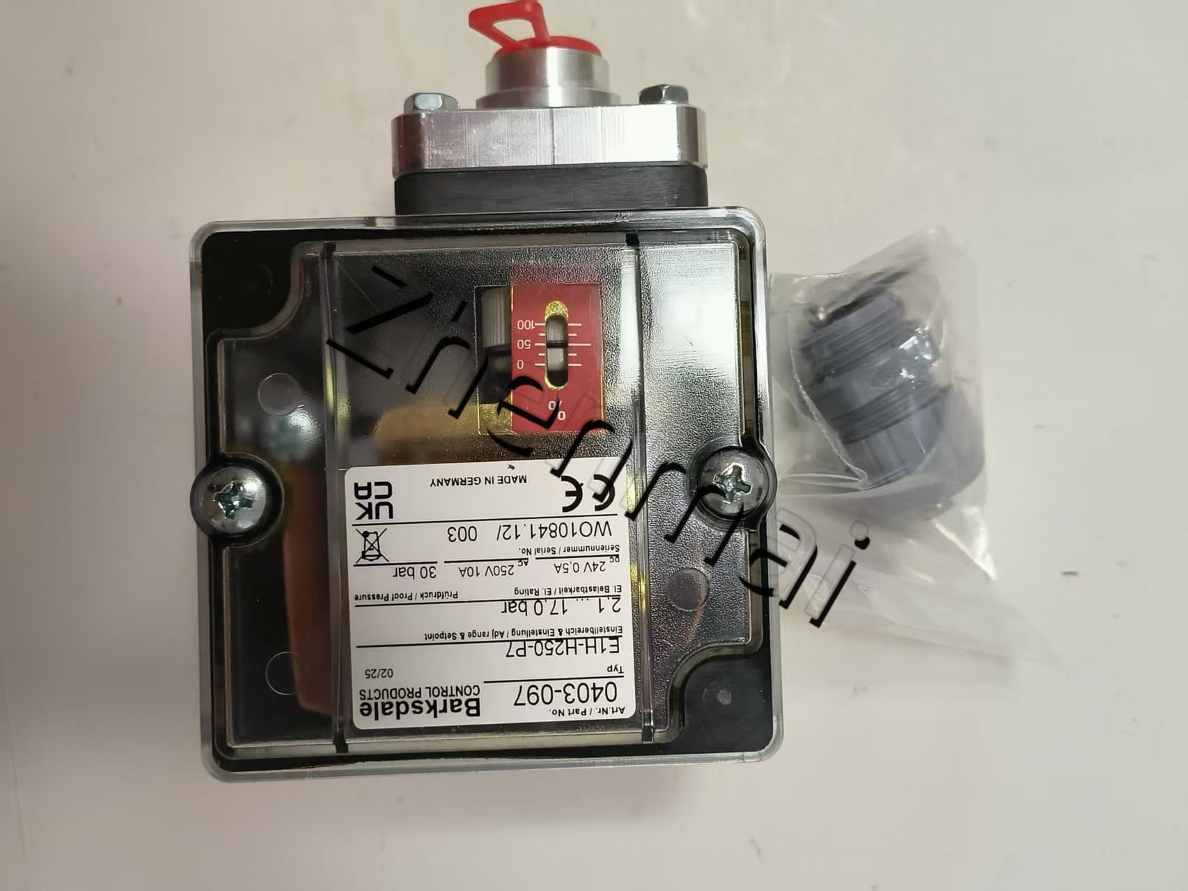 Zcela nový originál Barksdale E1H-H250-P7 0403-097 Tlakový senzor Hladinový spínač Průtokový spínač Tlakový spínač Rychlé dodání