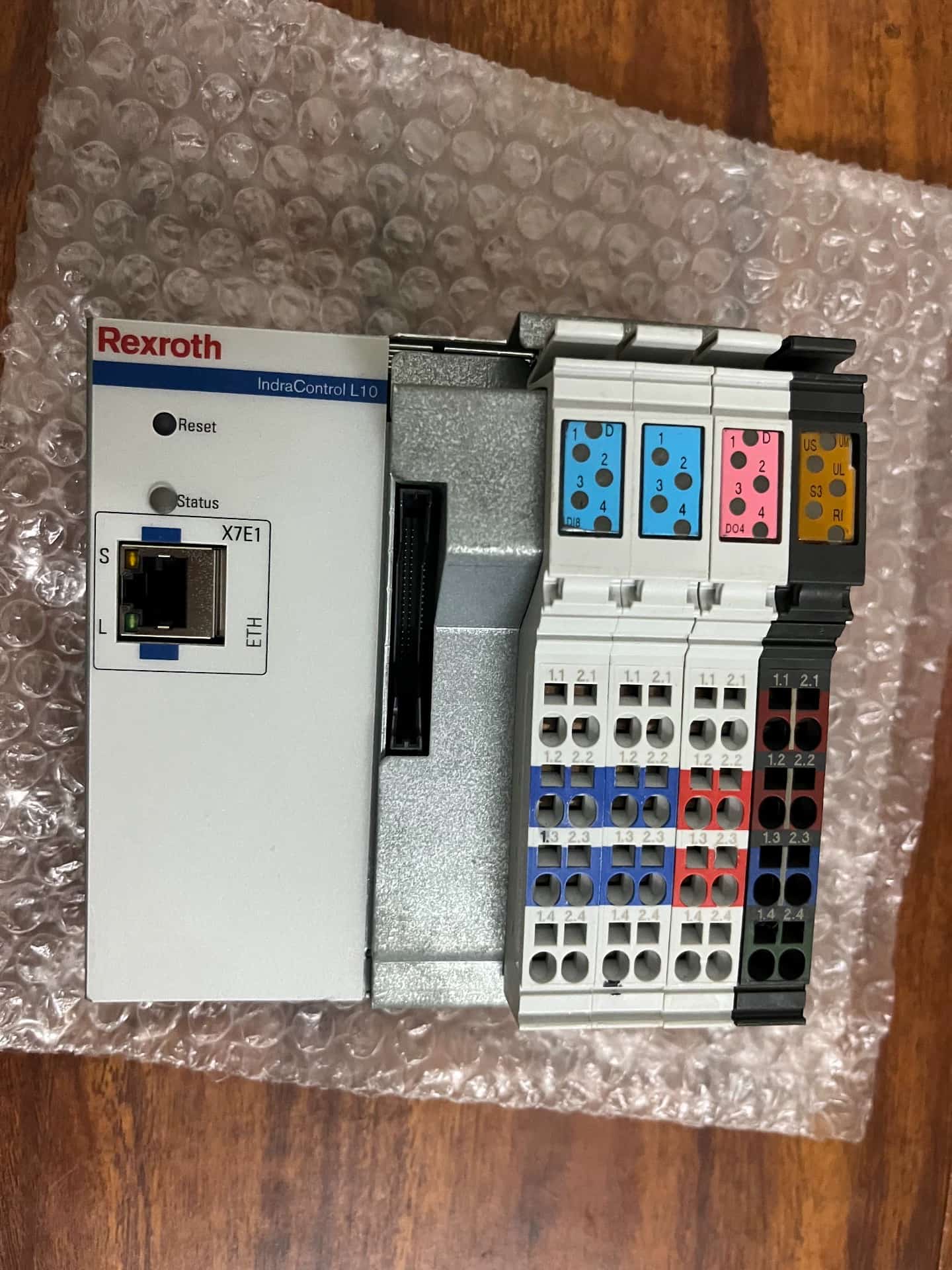 Zcela nový originální servopohon Bosch Rexroth CML10.1-NN-210-NB-NNNN-NW Rychlá dodávka
