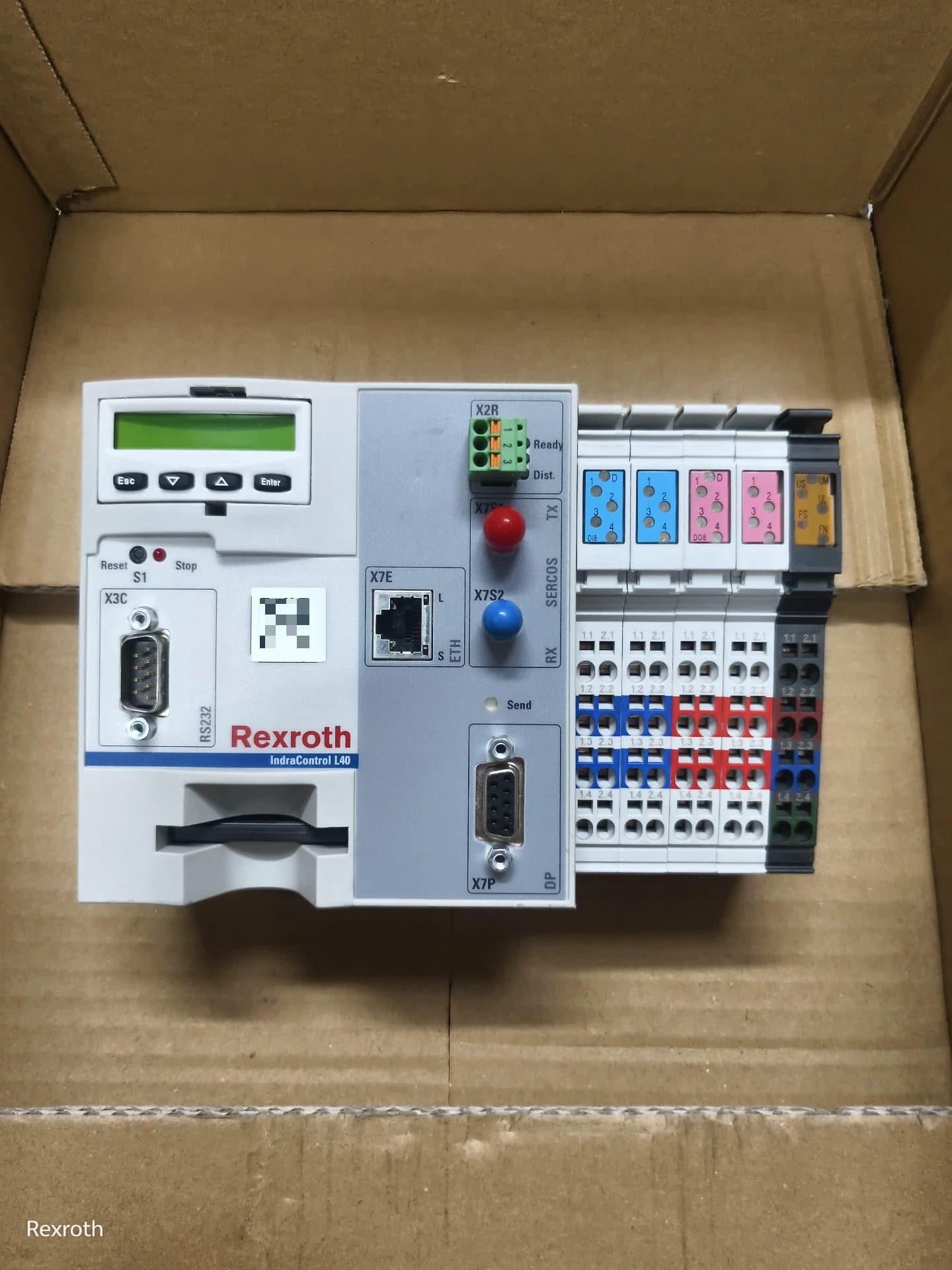 Zcela nový originální servopohon Bosch Rexroth CML40.2-SP-330-NA-NNNN-NW Rychlá dodávka