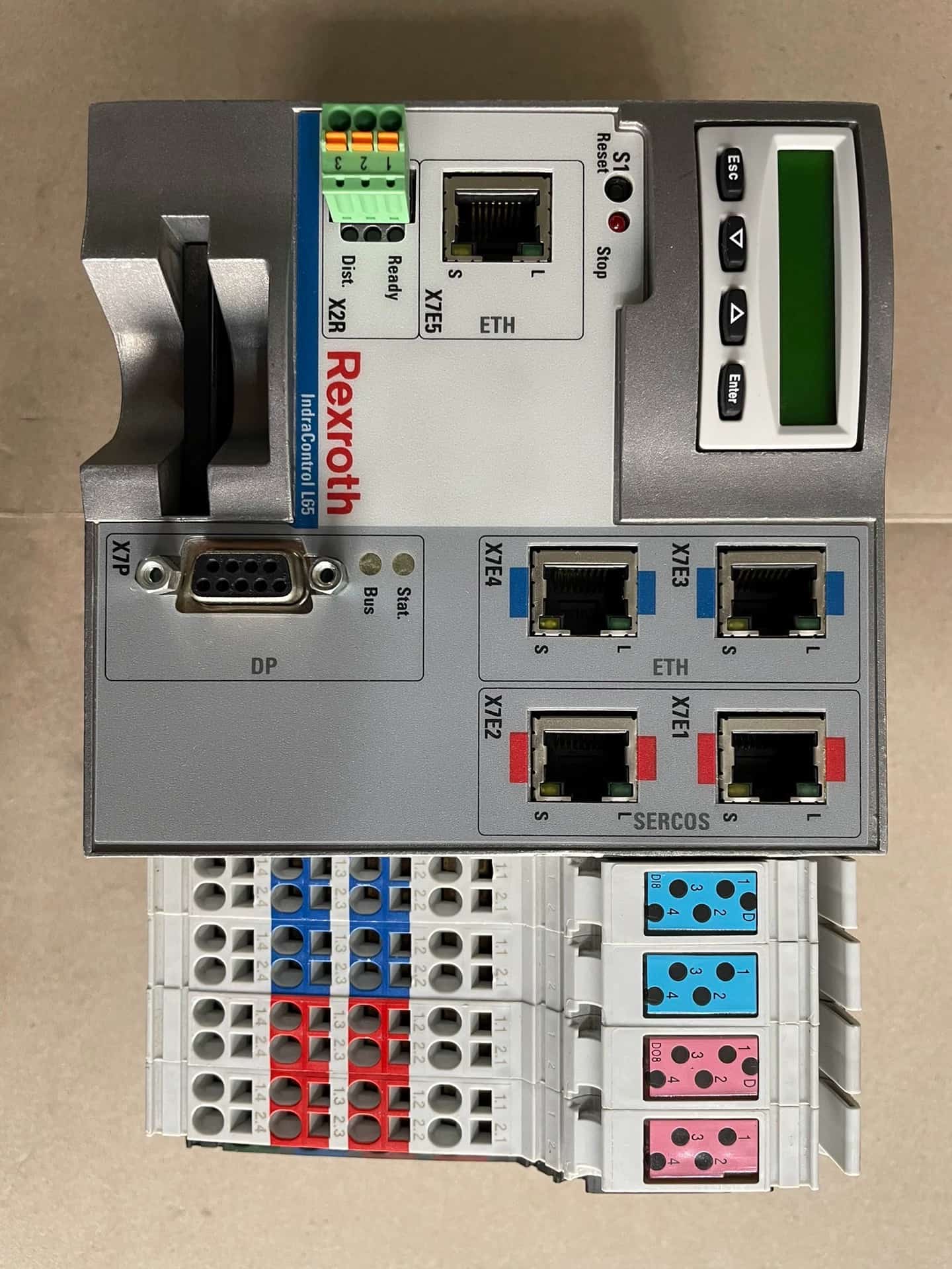 Zcela nový originální servopohon Bosch Rexroth CML65.1-3P-500-NA-NNNN-NW Rychlá dodávka