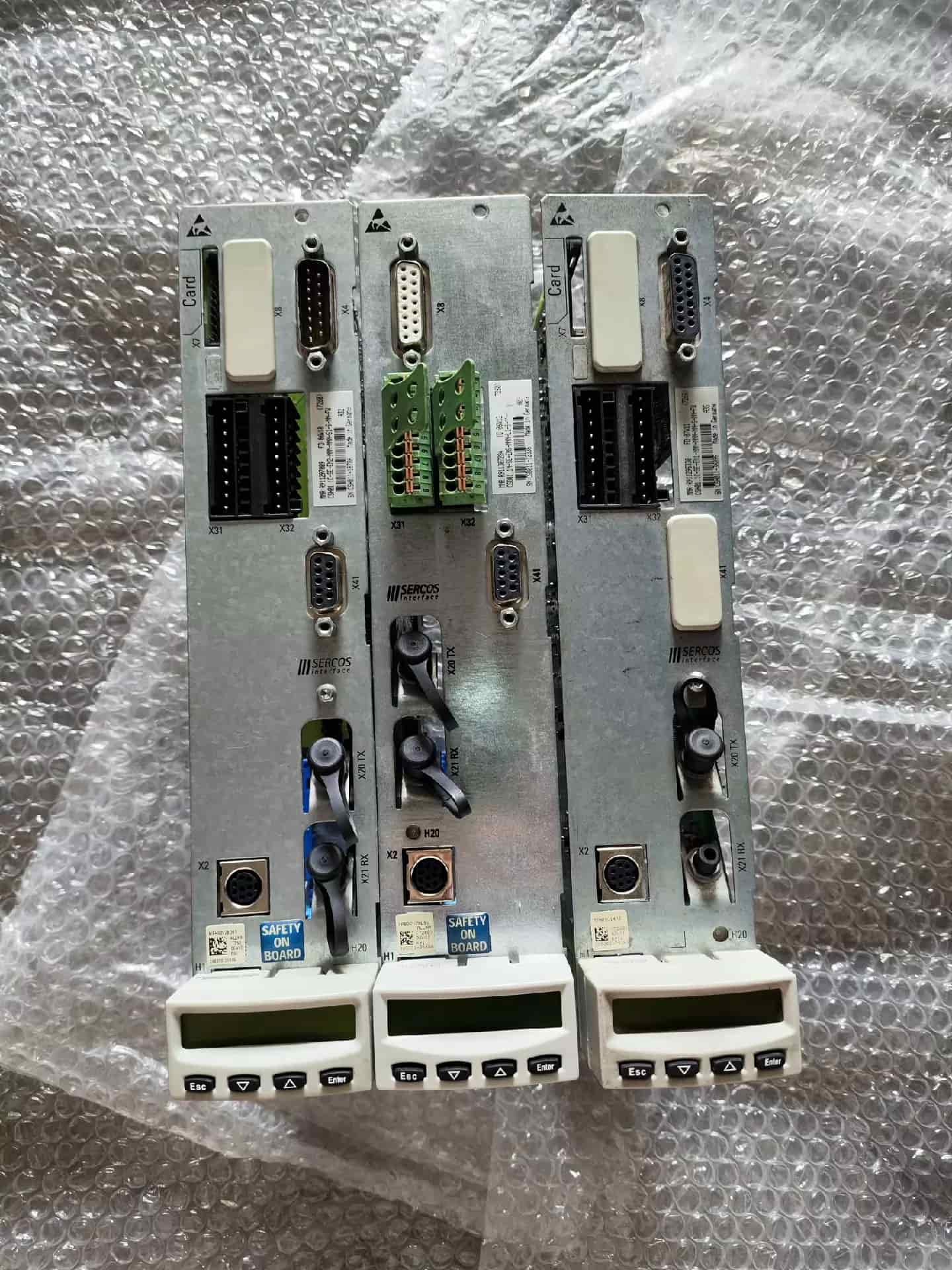 Zcela nový originální servopohon Bosch Rexroth CSH01.1C-SE-ENS-NNN-NNN-L1-S-NN-FW Rychlá dodávka