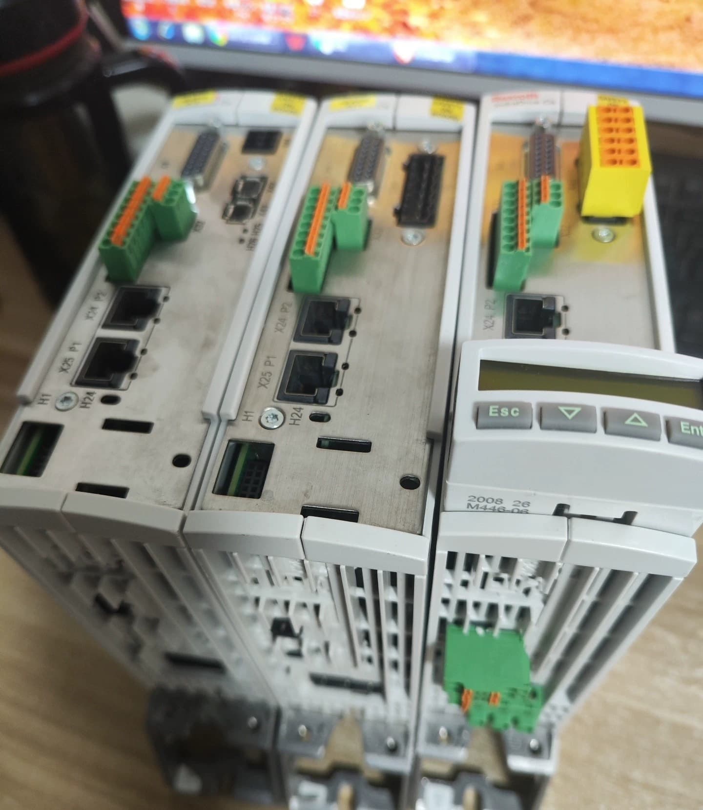 Zcela nový originální servopohon Bosch Rexroth HCS01.1E-W0003-A-02-B-ET-EC-NN-L3-NN-FW Rychlá dodávka