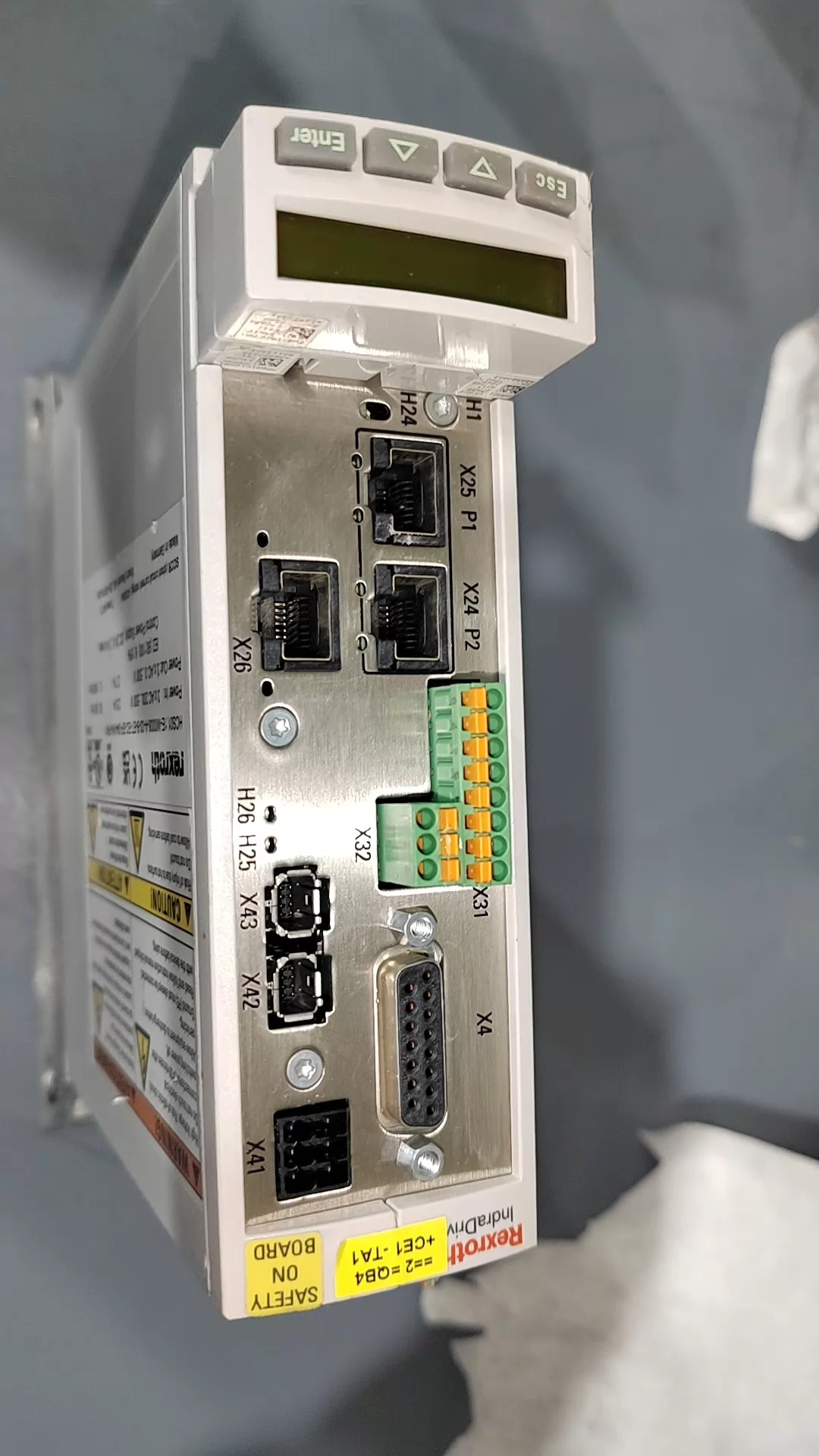 Zcela nový originální servopohon Bosch Rexroth HCS01.1E-W0008-A-03-B-ET-EC-EP-S4-NN-FW Rychlá dodávka