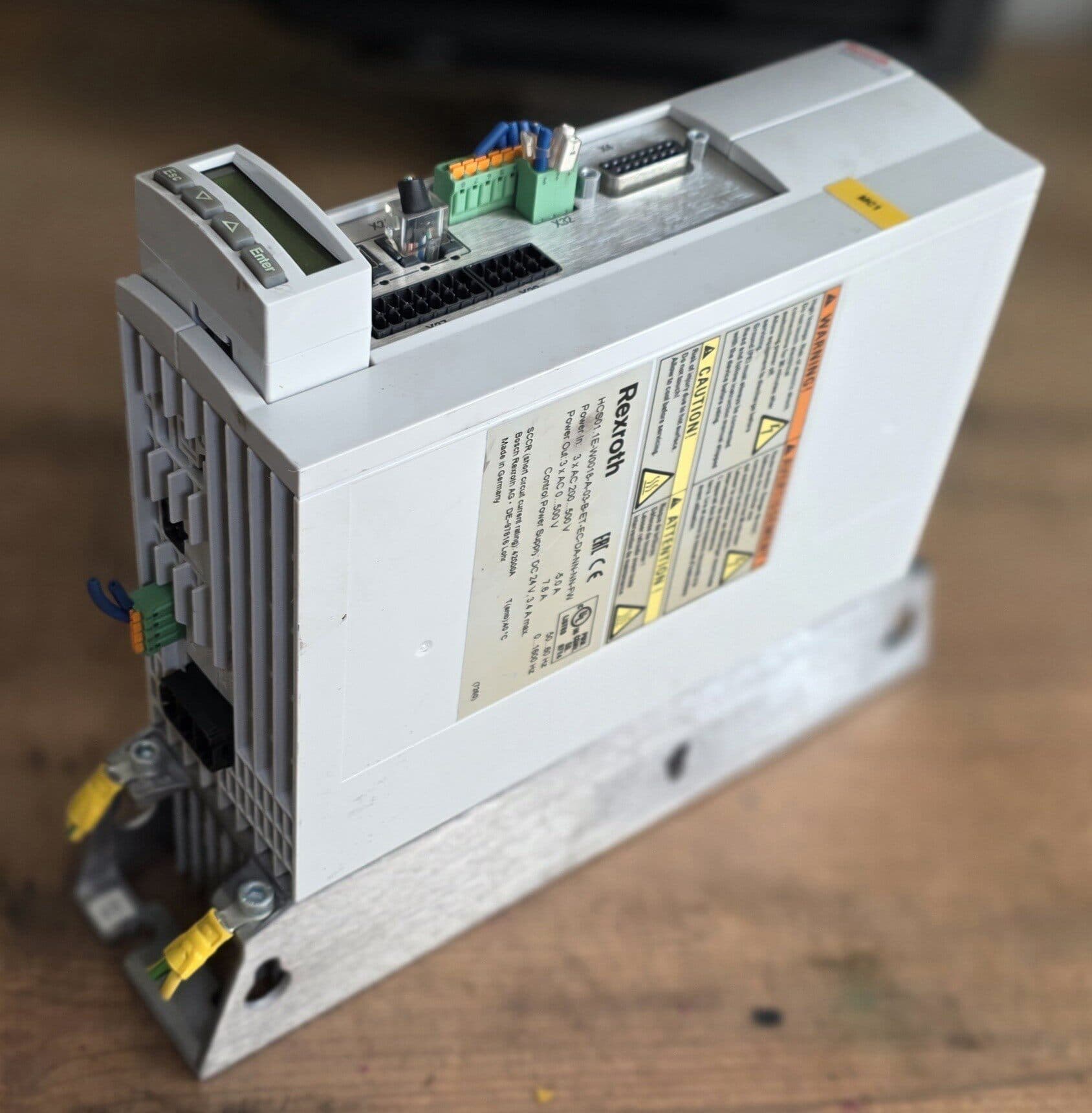 Zcela nový originální servopohon Bosch Rexroth HCS01.1E-W0018-A-03-B-ET-EC-DA-NN-NN-FW Rychlá dodávka