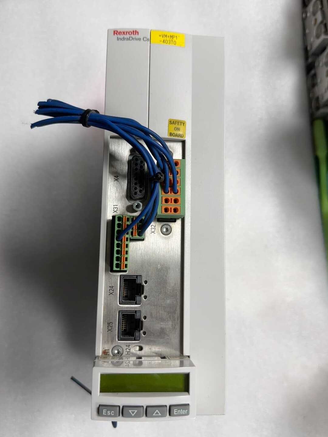 Zcela nový originální servopohon Bosch Rexroth HCS01.1E-W0018-A-03-B-ET-EC-NN-L4-NN-FW Rychlá dodávka