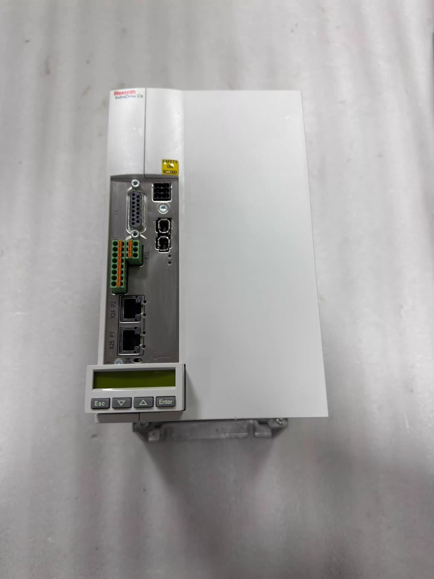 Zcela nový originální servopohon Bosch Rexroth HCS01.1E-W0054-A-03-B-ET-EC-NN-S4-NN-FW Rychlá dodávka
