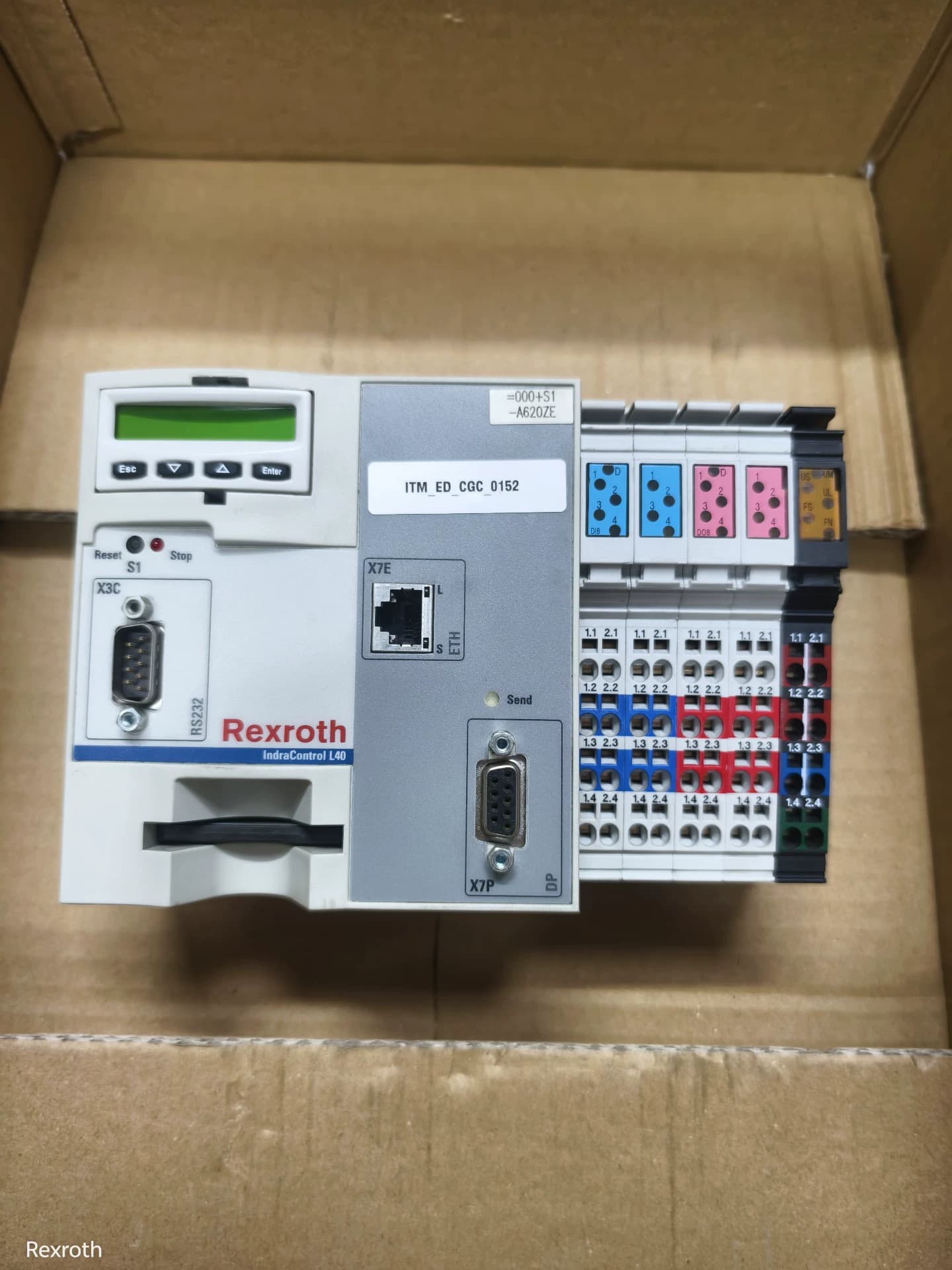 Zcela nový originální servopohon Bosch Rexroth PLC Mobilní PLC ovladač CML40.2-NP-330-NA-NNNN Rychlá dodávka