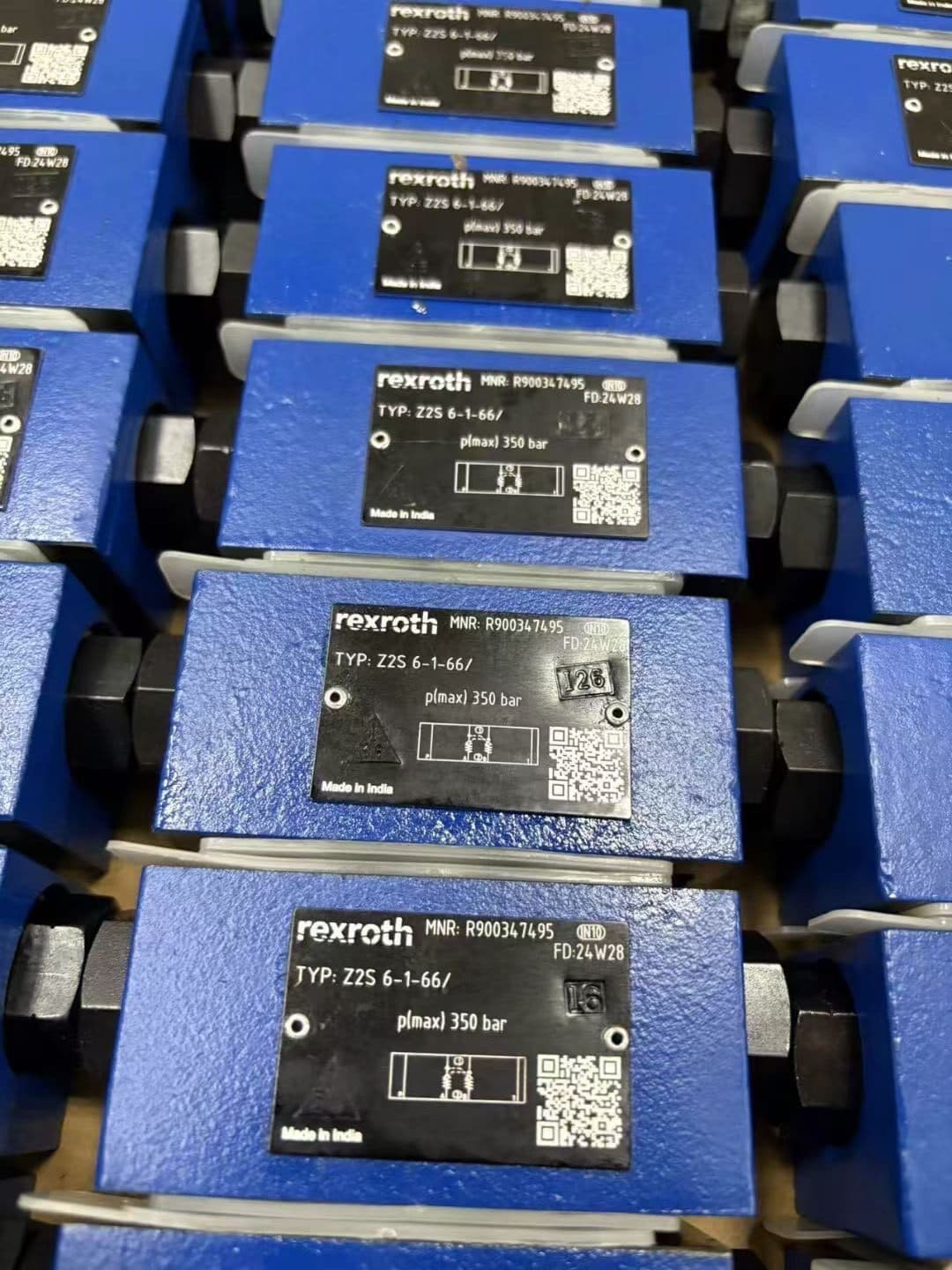 Zcela nový originální servopohon Bosch Rexroth Proporcionální ventil 4WRA6W30-2X/G24K4/V servomotor Rychlé dodání