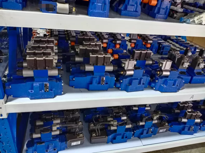 Zcela nový originální servopohon Bosch Rexroth Proporcionální ventil Z3DREE10VP2-1X/100XLG24K31F1M servomotor Rychlé dodání