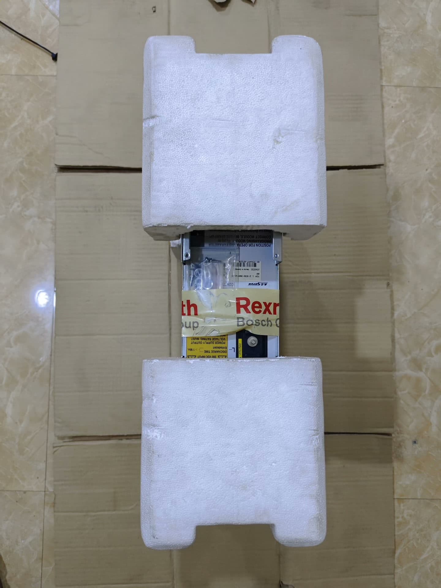 Zcela nový originální servopohon Bosch Rexroth TDM 1.2-030-300-W1-000 R91123623 servomotor Rychlé dodání