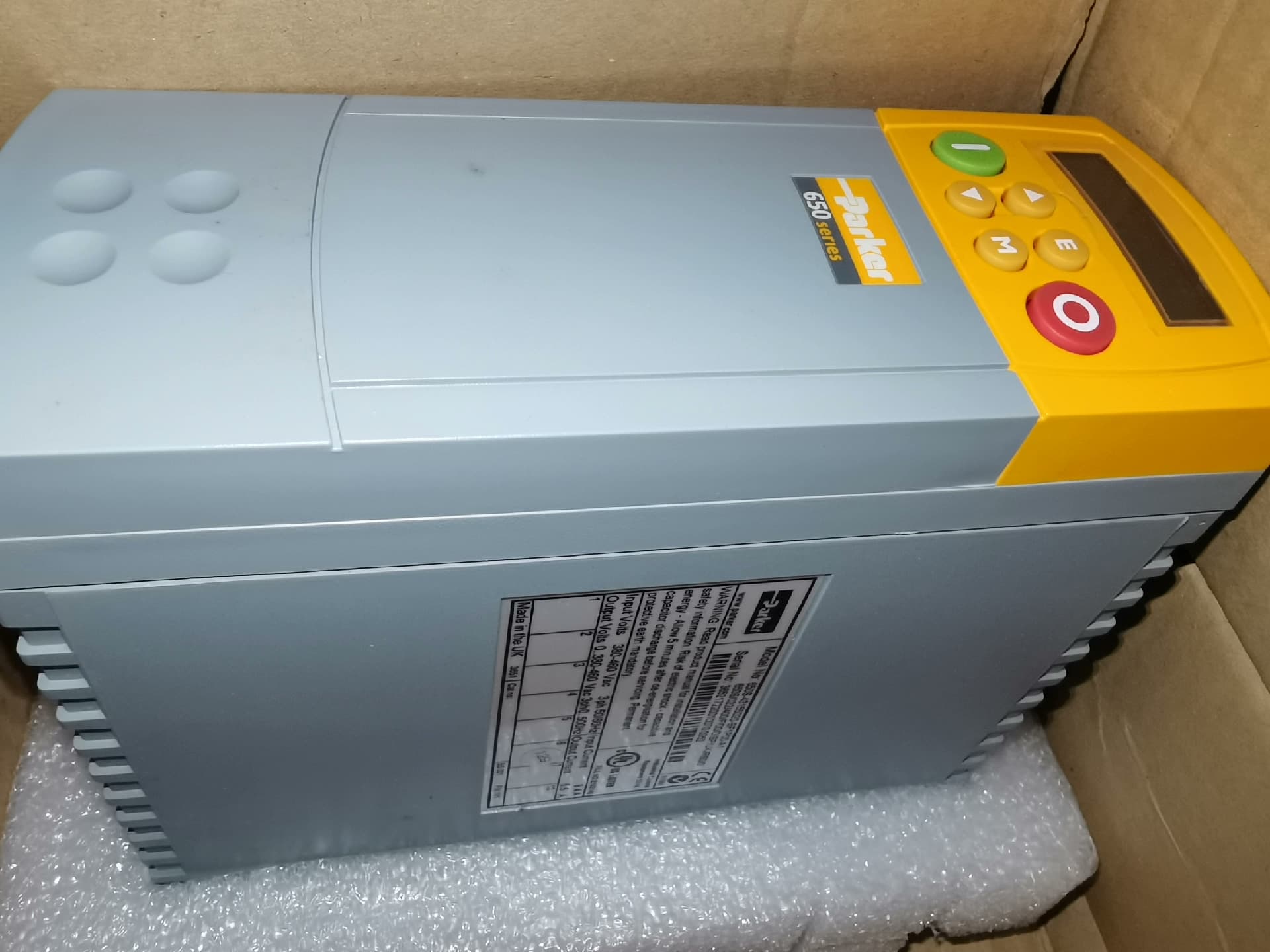 Zcela nový originální Parker 650S/022/400/F/00/DISP/UK/RS0/0 Servopohony s proměnnou frekvencí pohony servomotory ovladače Rychlé dodání