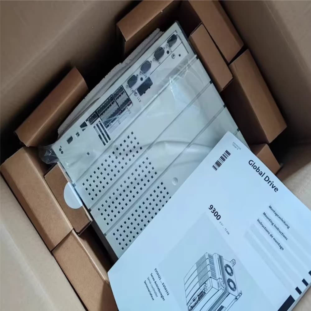 Originální nový průmyslový I/O modul Lenze E82EV113-4C FedEx DHL Fast Shipping