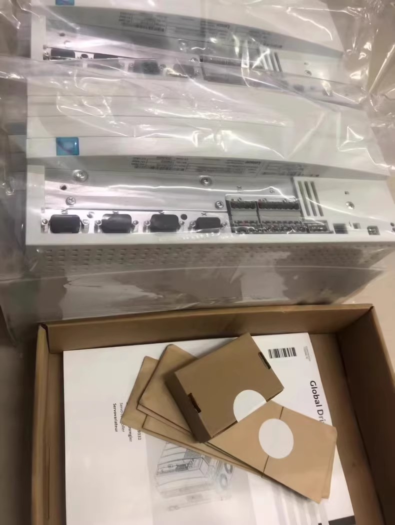 Originální nový průmyslový I/O modul Lenze E94ASHE0174 FedEx DHL Fast Shipping
