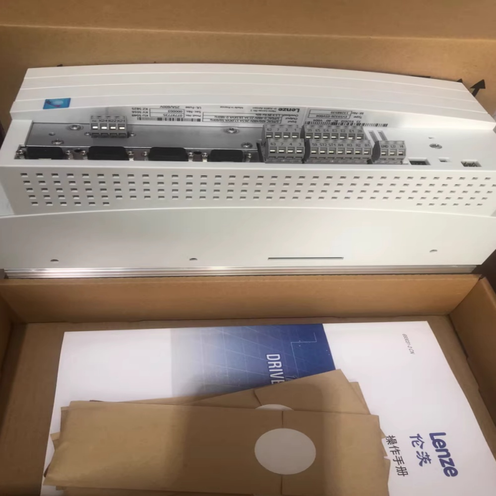 Originální nový průmyslový I/O modul Lenze E94ASHE2924 FedEx DHL Fast Shipping