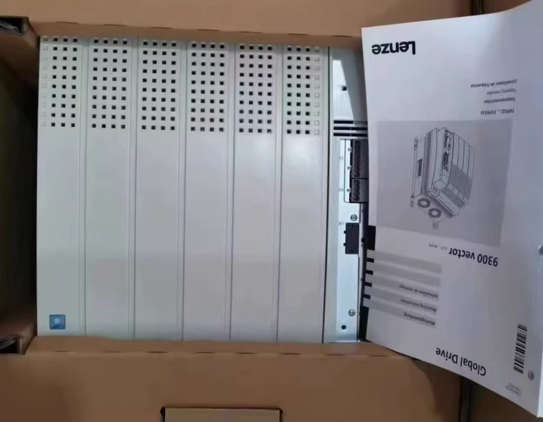 Originální nový průmyslový I/O modul Lenze E94ASSE1044 FedEx DHL Fast Shipping