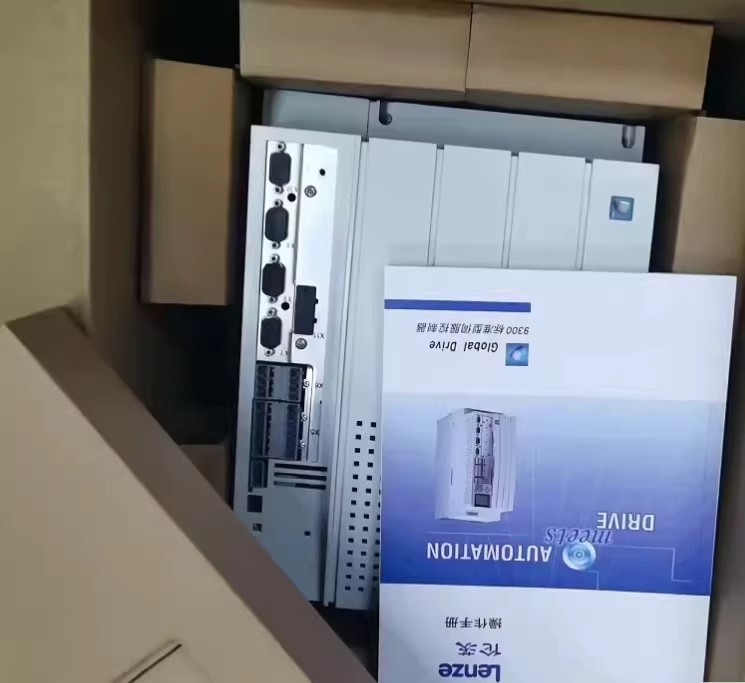Originální nový průmyslový I/O modul Lenze E94ASSE2454 FedEx DHL Fast Shipping