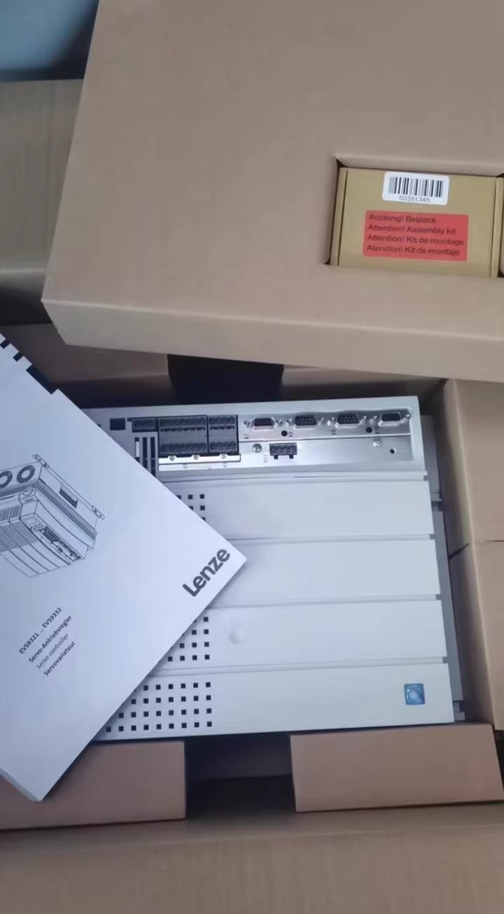 Originální nový průmyslový I/O modul Lenze E94ASSE4604 FedEx DHL Fast Shipping