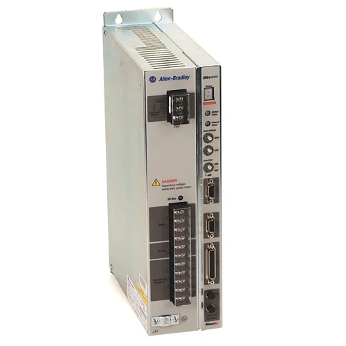 Nový originální digitální servopohon Allen-Bradley 2098-DSD-030 řady Ultra 3000 Rychlé dodání